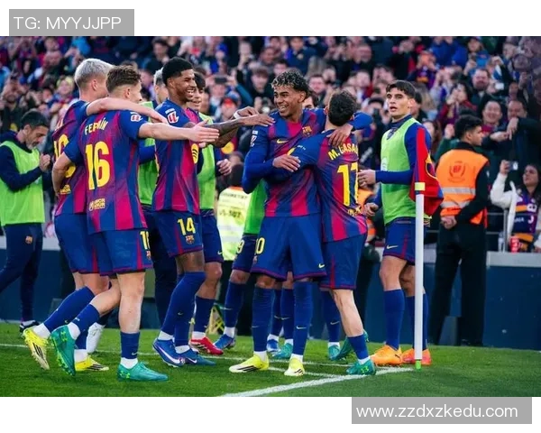 西甲激情四射巴萨4-0战胜波尔图球员帽子戏法点燃全场热情